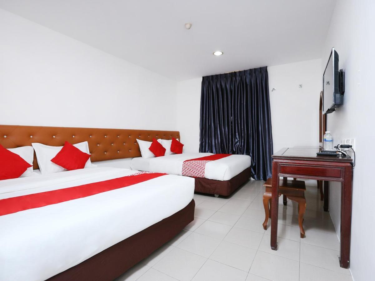 Oyo 89672 Eg Hotel Jj Johor Bahru Luaran gambar