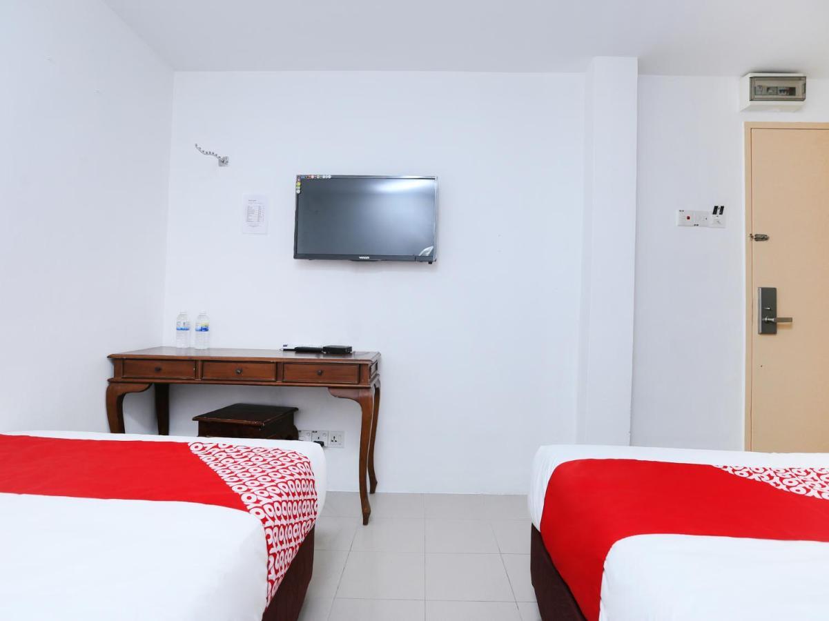 Oyo 89672 Eg Hotel Jj Johor Bahru Luaran gambar