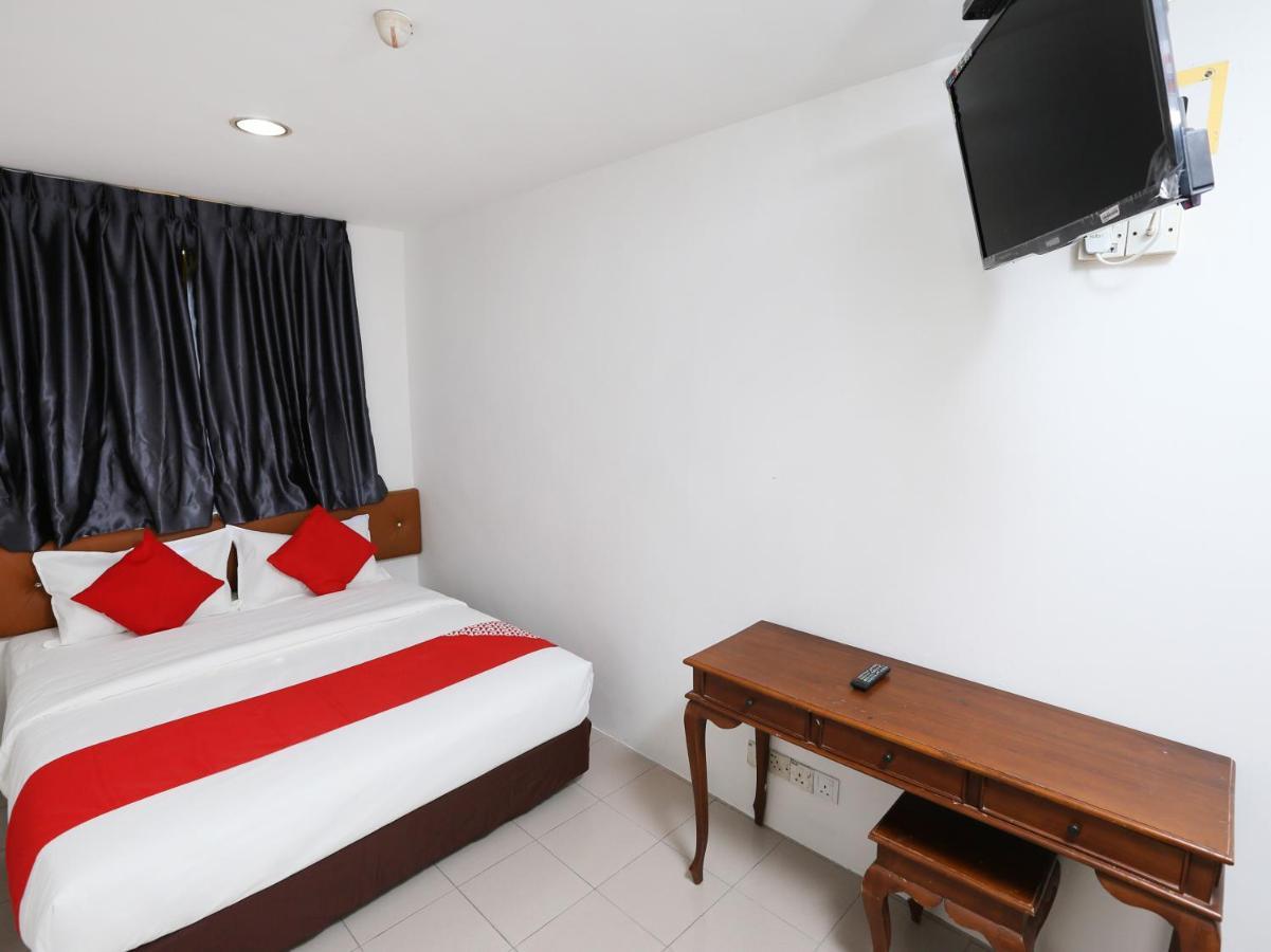 Oyo 89672 Eg Hotel Jj Johor Bahru Luaran gambar