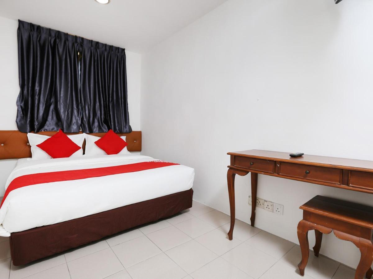 Oyo 89672 Eg Hotel Jj Johor Bahru Luaran gambar