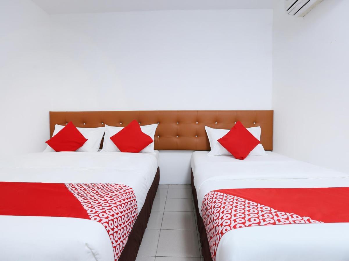 Oyo 89672 Eg Hotel Jj Johor Bahru Luaran gambar